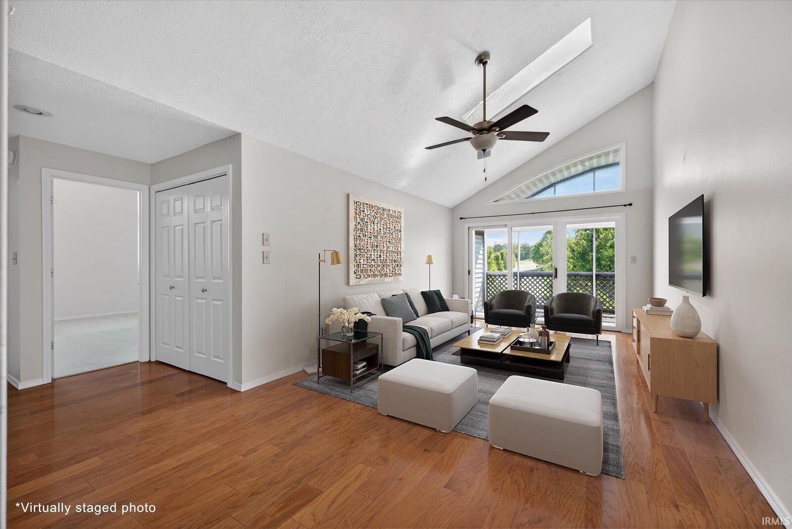Property Photo: 1354 S College Mall Road IN 47401