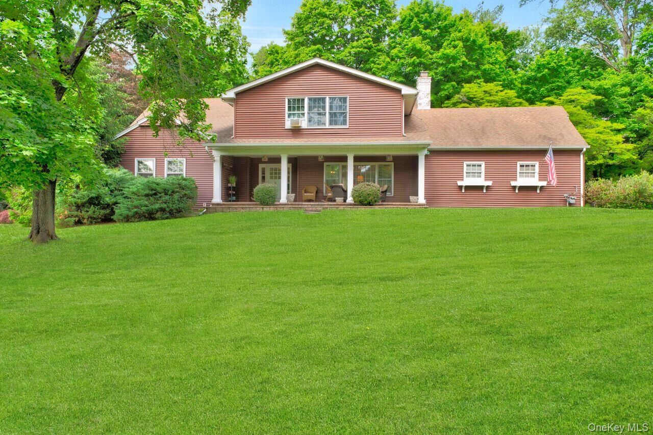Property Photo:  10 Linda Drive  NY 10901 