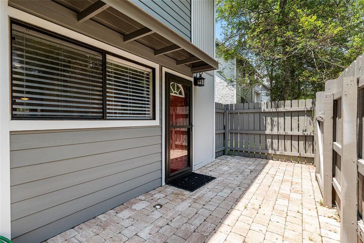 Property Photo:  4441 NW 41st Place 24  FL 32606 