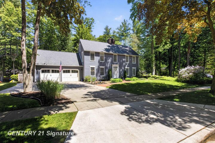 Property Photo:  4212 Partridge Lane  MI 48640 