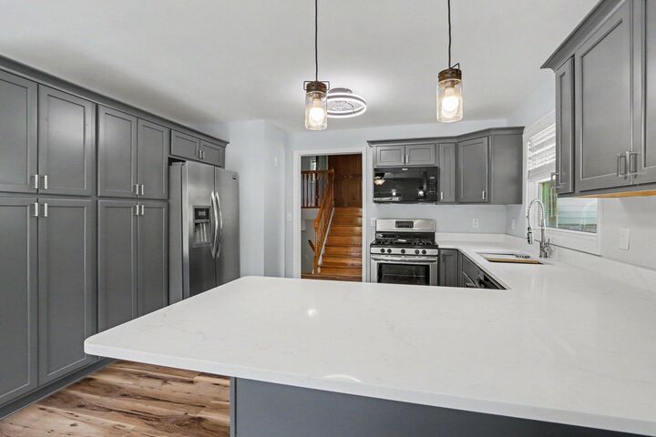 Property Photo:  7 Garden Avenue S  MI 49017 