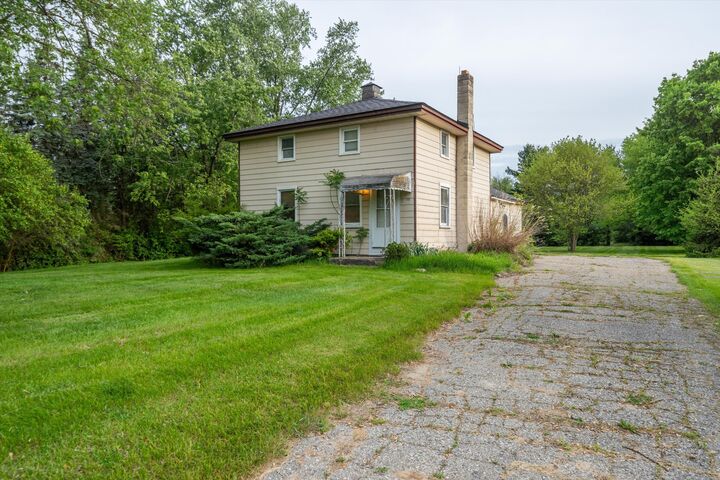 Property Photo:  1120 Jewell Road  MI 48160 