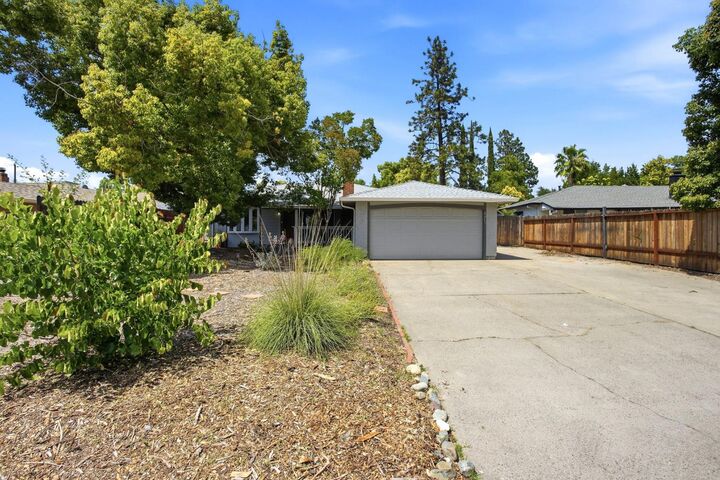 Property Photo:  4617 Robertson Avenue  CA 95821 
