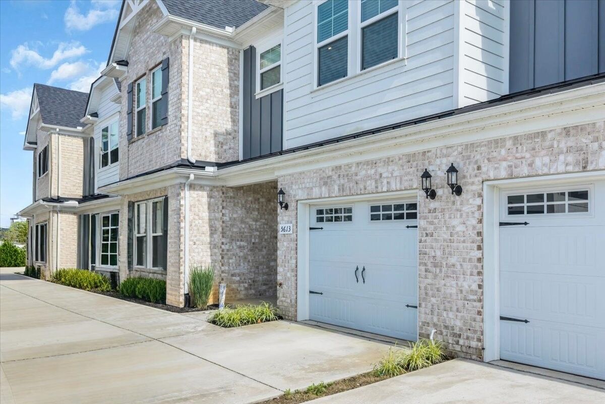 Property Photo: 5613 Dockside Dr TN 37153