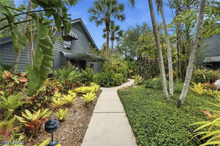 Property Photo:  1245 Solana Road  FL 34103 