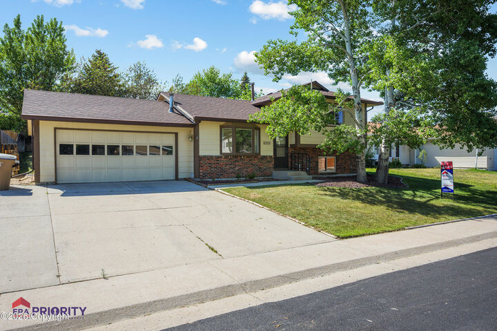 Property Photo:  3208 Harder Dr -  WY 82718 