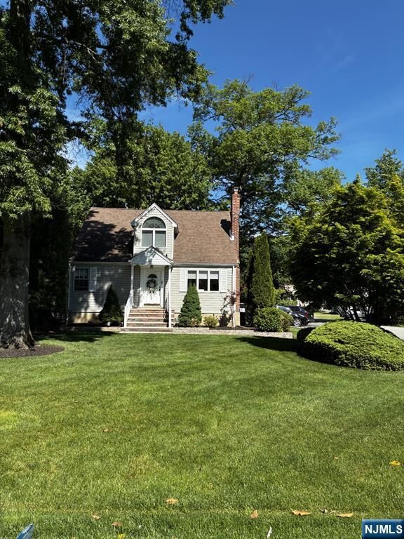 Property Photo:  29 Chestnut Drive  NJ 07470 