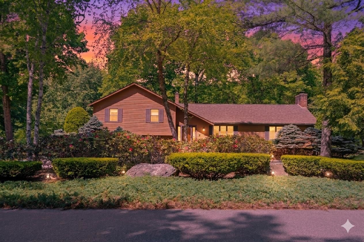 Property Photo:  6 Weston Street  NH 03038 