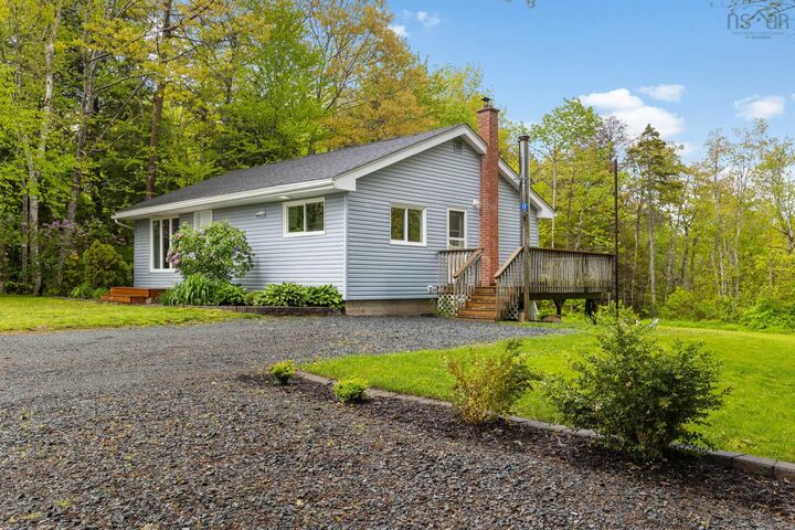 Property Photo:  11 Parkview Drive  NS B2T 1B1 