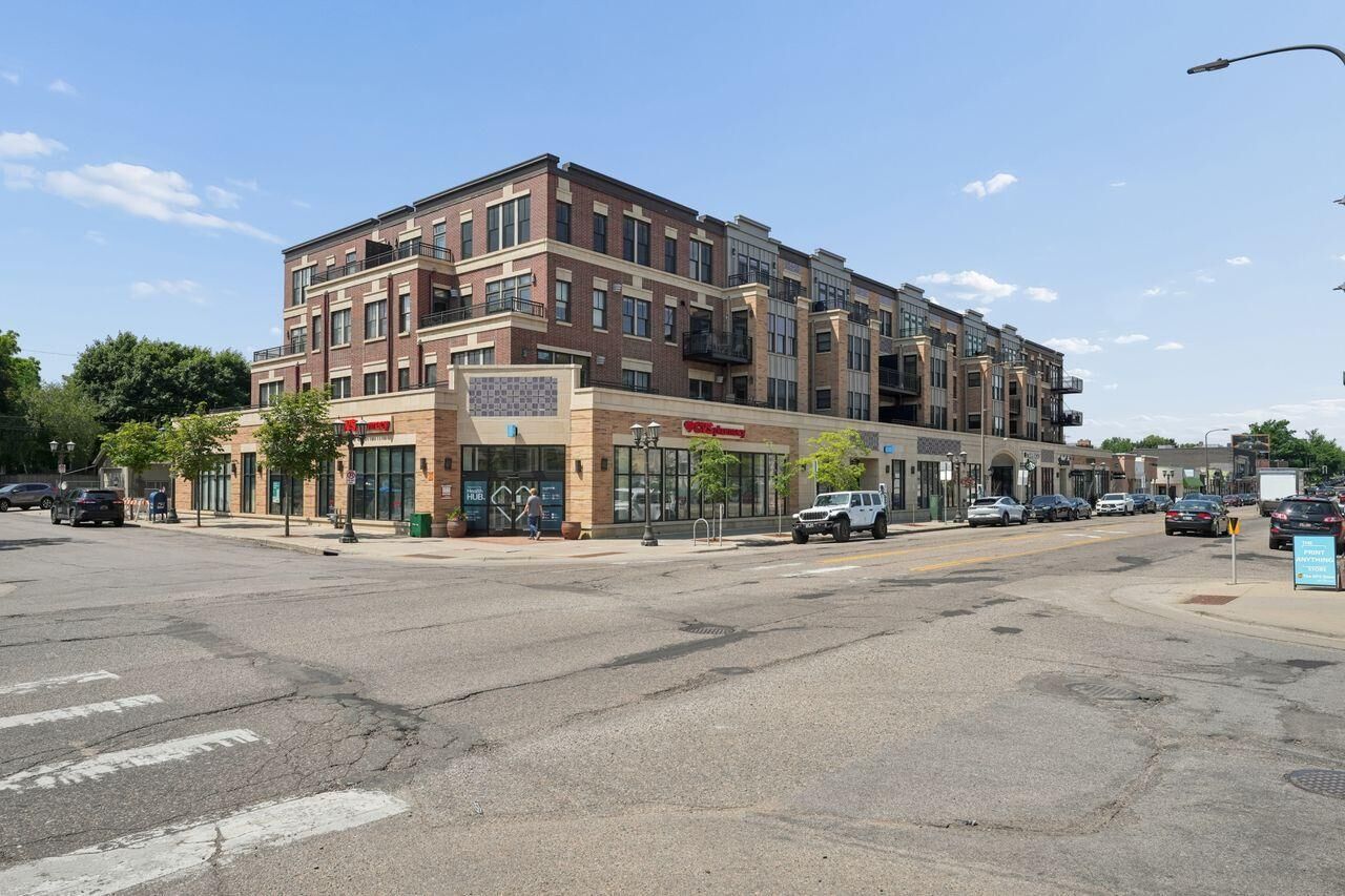 Property Photo:  1060 Grand Avenue 210  MN 55105 