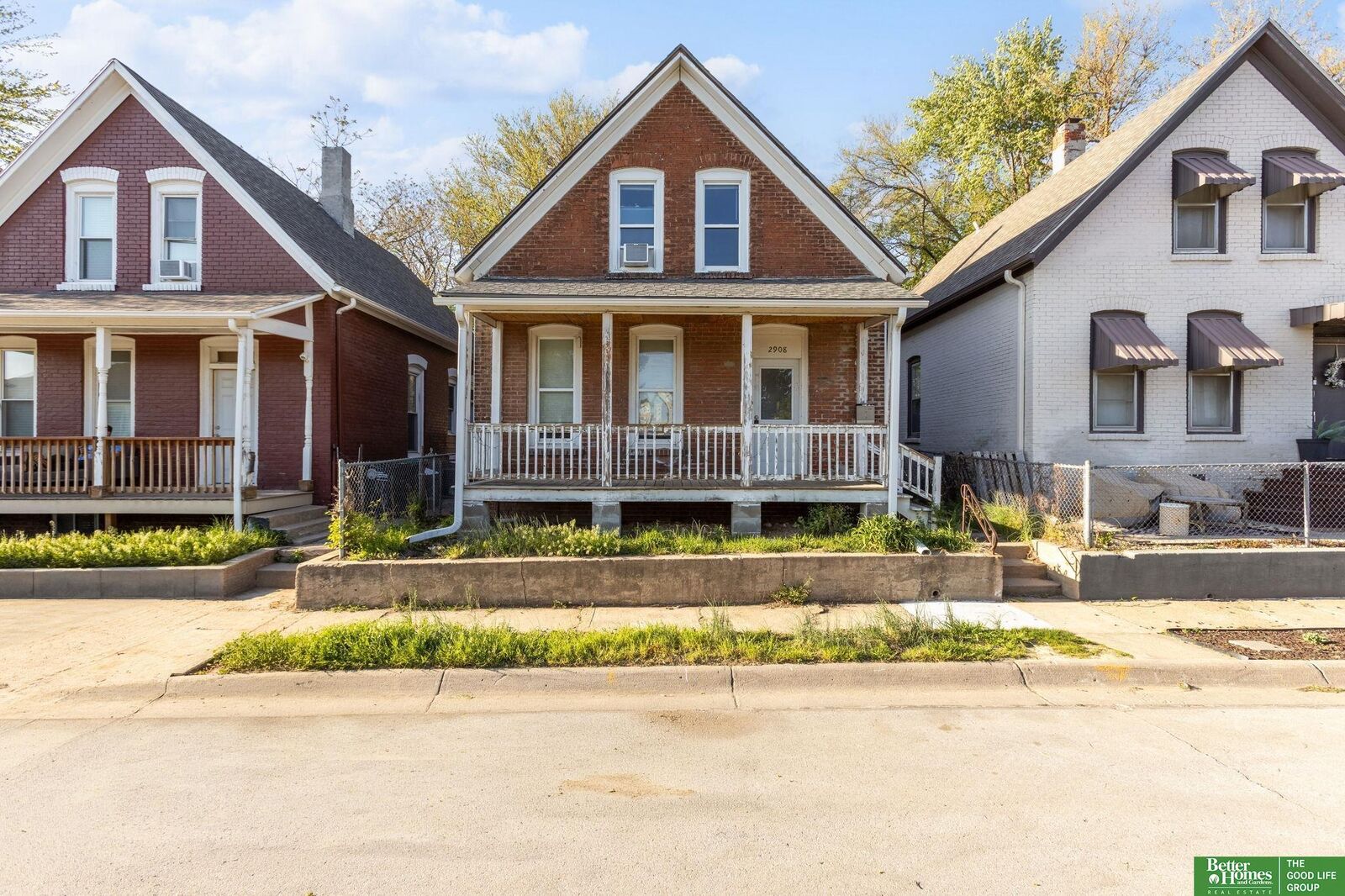 Property Photo: 2908 Izard Street NE 68131