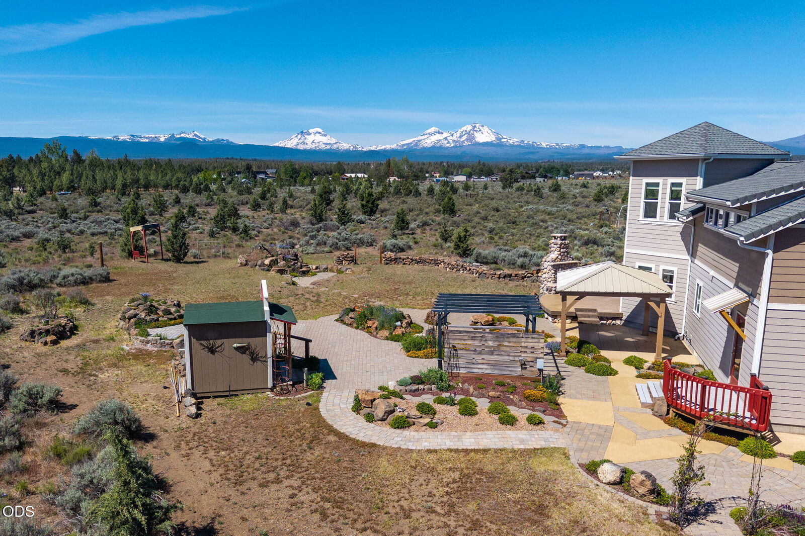 Property Photo:  66967 Lance Road  OR 97703 