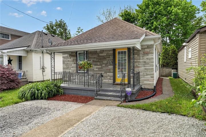 Property Photo:  55 Merritt Street  ON L3C 4T2 