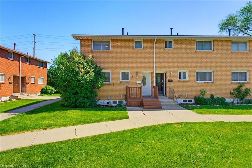 Property Photo:  161 Berkindale Drive 7  ON L8E 1M6 