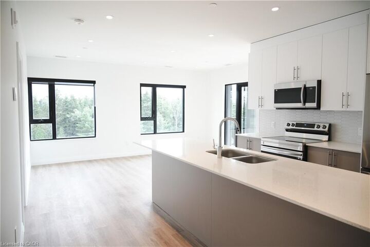 Property Photo:  525 New Dundee Road 701  ON N2P 0K8 