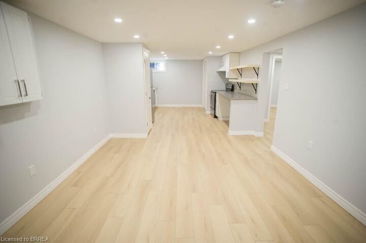 Property Photo:  415 Chatham Street 3  ON N3S 4J4 