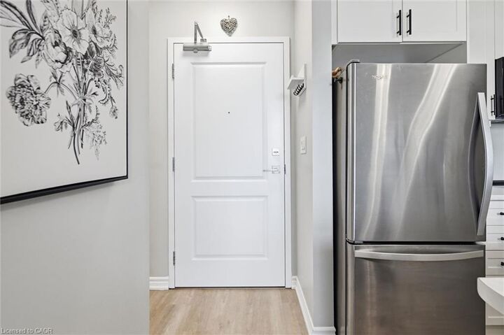 Property Photo: 450 Dundas Street 514 ON L8B 1Z2