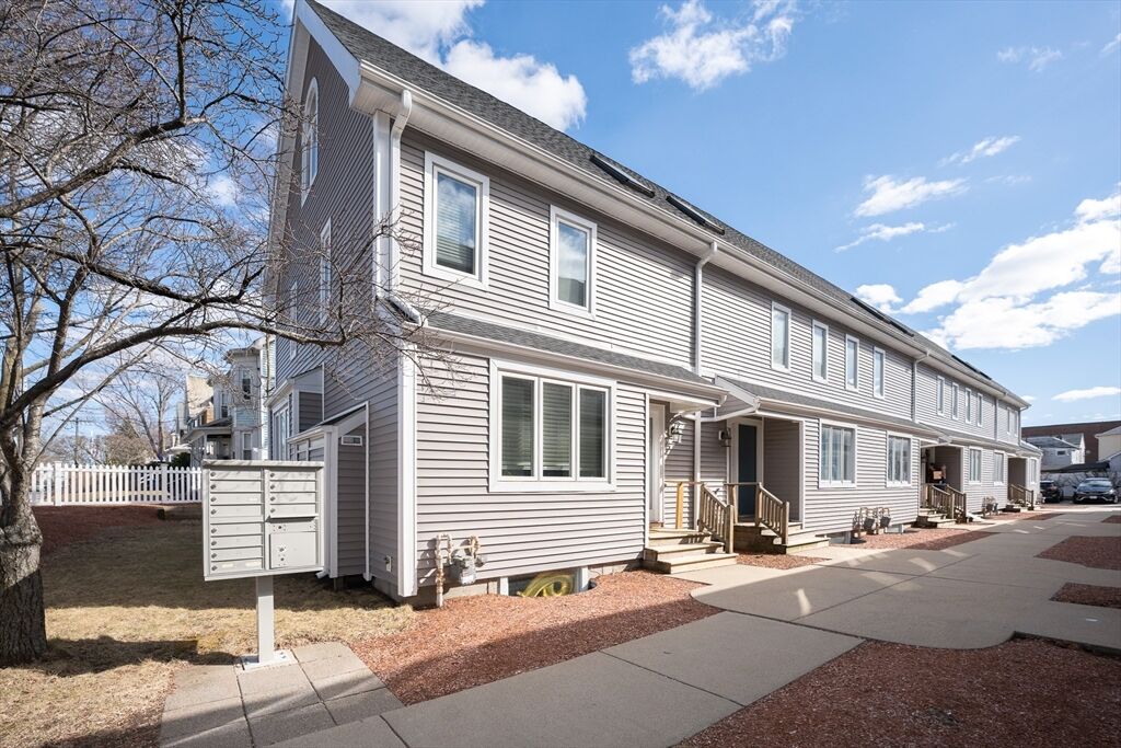 Property Photo:  3 Raymond St 3D  MA 02134 