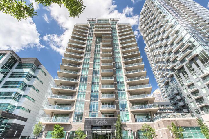 Property Photo: 530 12 Avenue SW 604 AB T2R 0B1