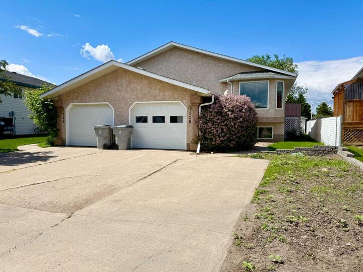 528 16 Street — photo 1