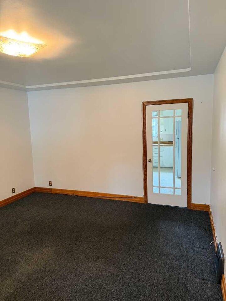 Property Photo:  46 2 Street NW  AB T1A 6J1 