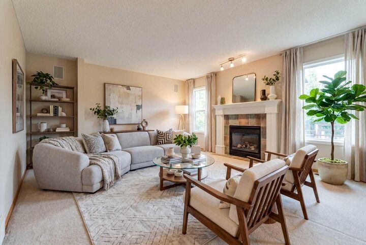 Property Photo:  125 Bridlewood Court SW  AB T2Y 3Z1 