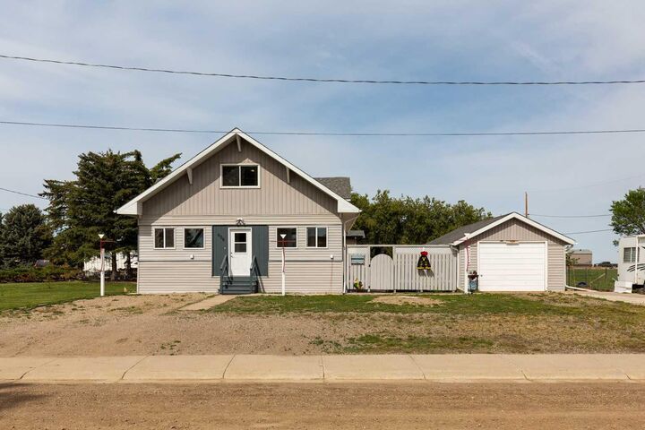 Photo de la propriété:  606 5 Street  AB T0K 2L0 