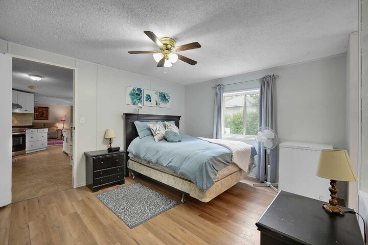 Property Photo:  301 Stanley Avenue  AB T1S 1M5 