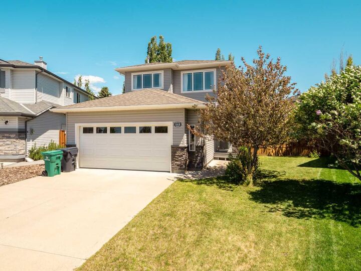 Property Photo:  111 Fairmont Road S  AB T1K 8C8 