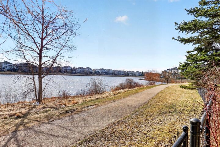 Property Photo:  136 West Creek Glen  AB T1X 1P8 