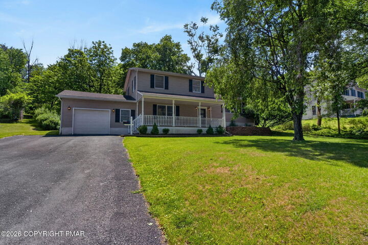 Property Photo: 1032 Forest Drive PA 18360