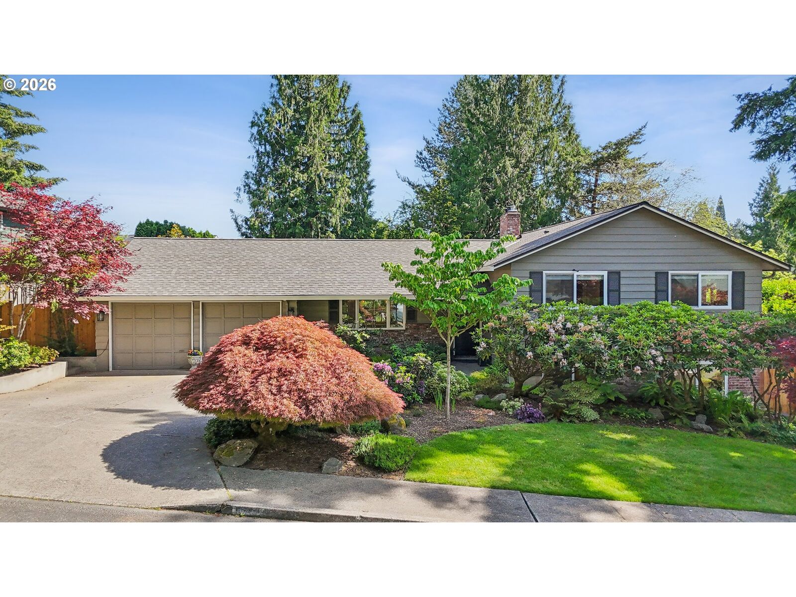 Property Photo: 11980 NW Oatfield Ct OR 97229