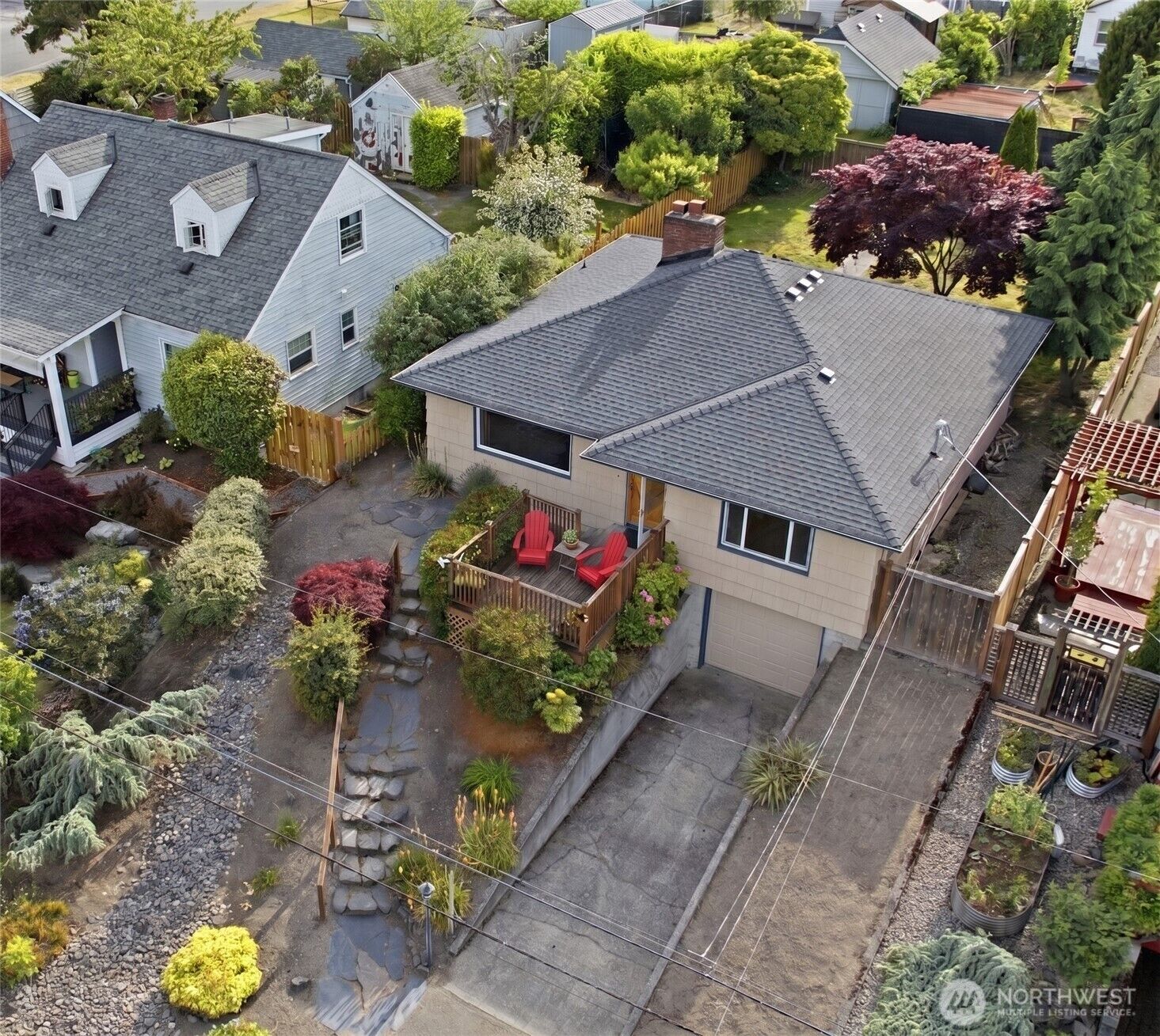 Property Photo:  2210 N Mason Avenue  WA 98406 