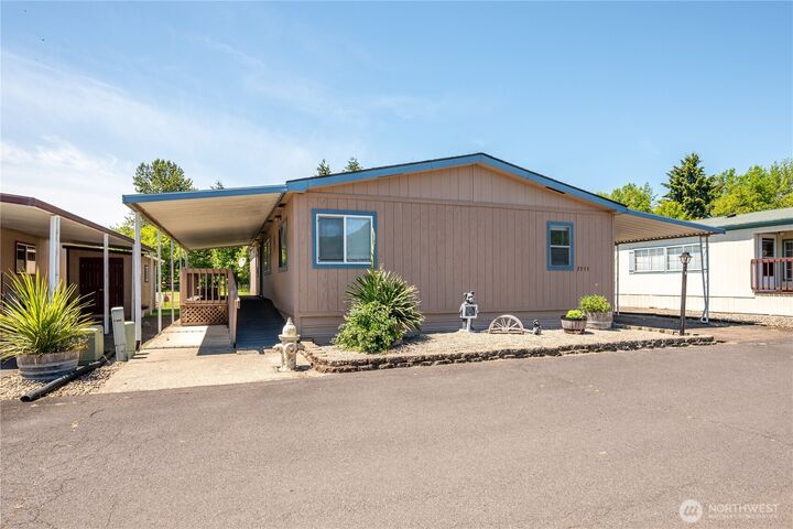 Property Photo:  2355  Sparrow Loop 169  WA 98626 