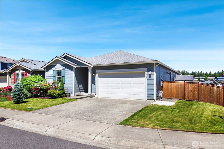 Property Photo:  17807  123rd Street E  WA 98391 