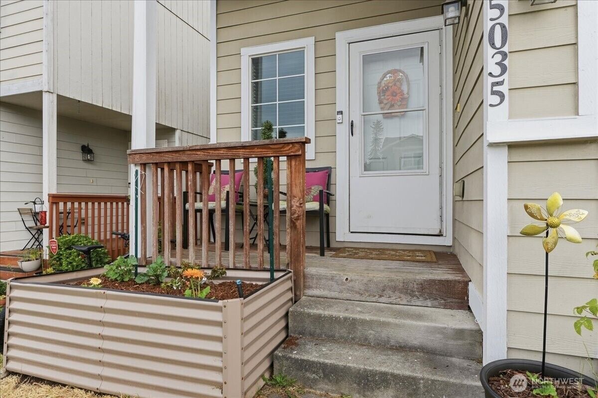 Property Photo:  5035  Bowwood Circle NE  WA 98311 