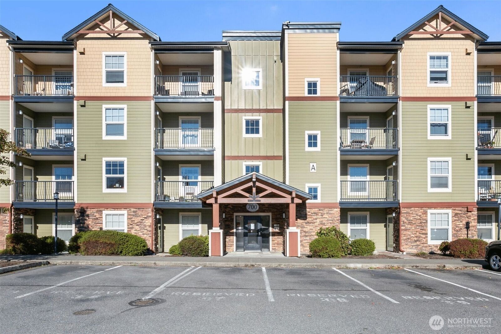 Property Photo:  700  32nd Street A408  WA 98225 
