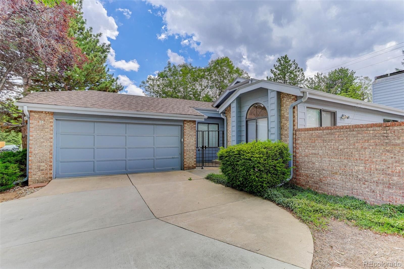Property Photo:  3333 E Florida Avenue 8  CO 80210 