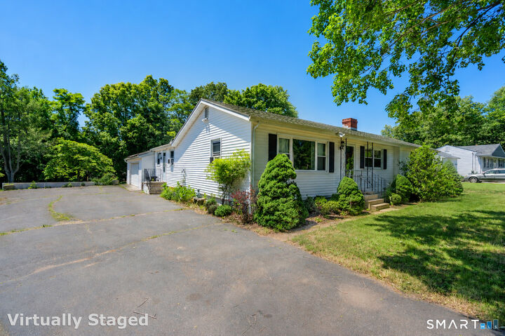 Property Photo:  9 Stanton Road  CT 06473 