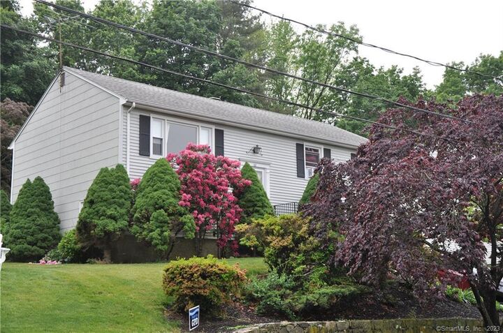 Property Photo:  22 Essex Road  CT 06831 