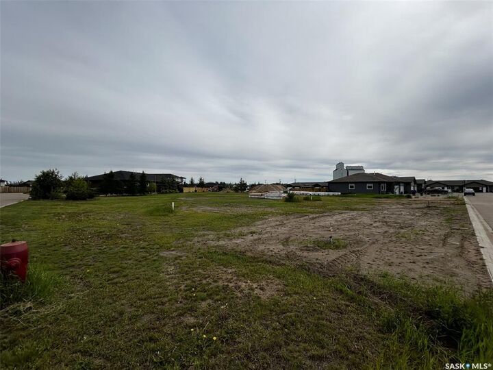 Property Photo:  30/33/35 Heritage Landing Crescent  SK S9A 2X4 