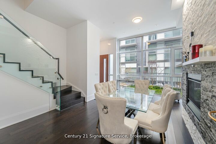 Property Photo: 101 Erskine Avenue Th05 ON M4P 0C5