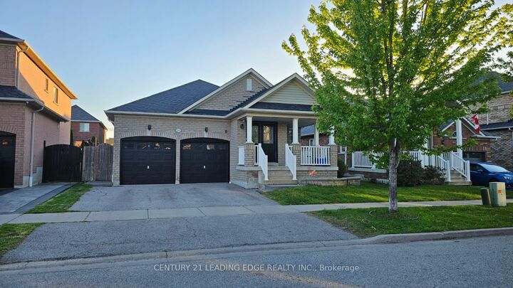 Property Photo:  29 Pardon Avenue  ON L1P 1V1 