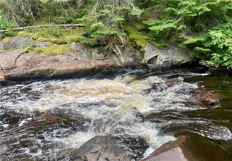 Property Photo:  324 Proudfoot Road N  ON P0A 1Z0 