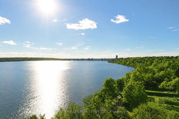 Property Photo: 65 Shanty Bay Road ON L4M 1C9