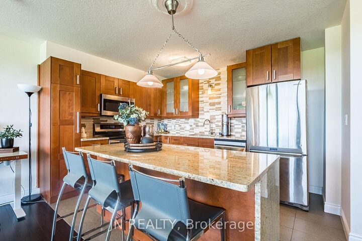 188 Mill Street S 409 — photo 1