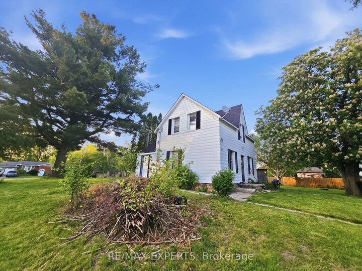 Property Photo: 47 Walnut Street ON L9R 1K2
