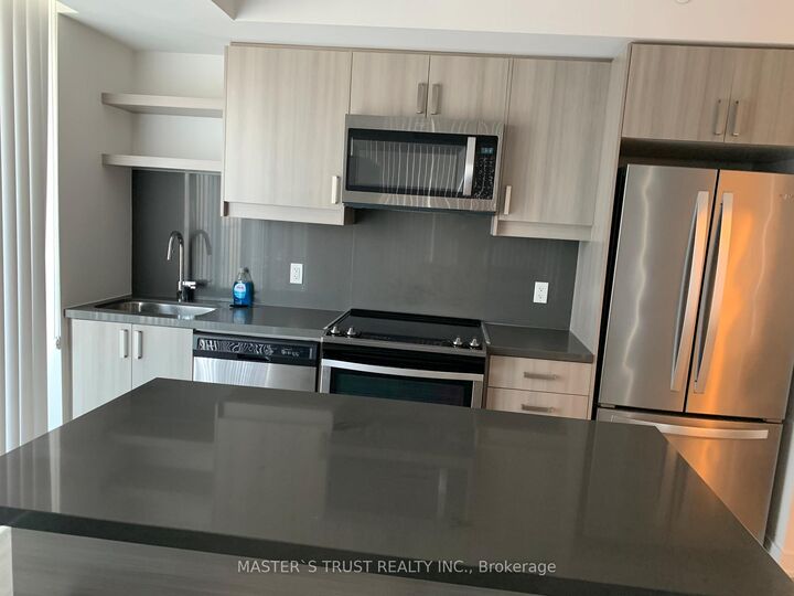 Property Photo: 50 Wellesley East Street 2704 ON M4Y 1G2