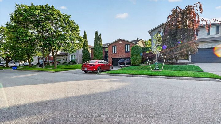 Property Photo: 57 Foxhunt Trail ON L1E 1E4