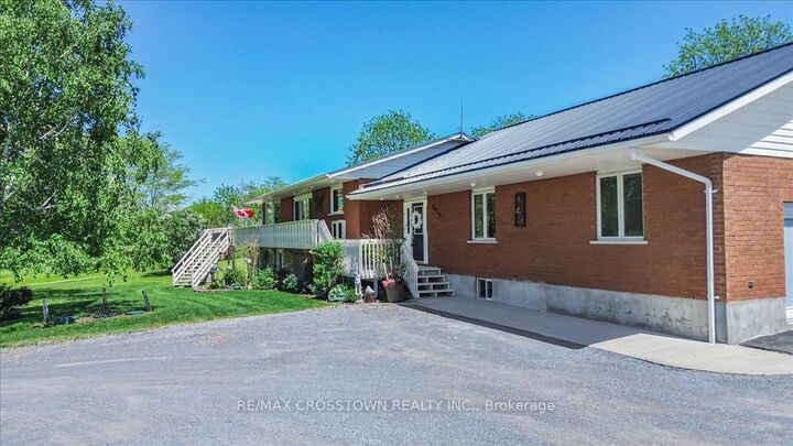 1074 Millhaven Road — photo 1